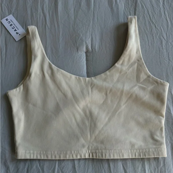 Brandy Melville Cream Lydia Tank - Picture 2 of 4